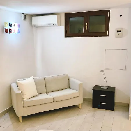 Comodo Loft Centrale - Pt Venezia Апартаменты *